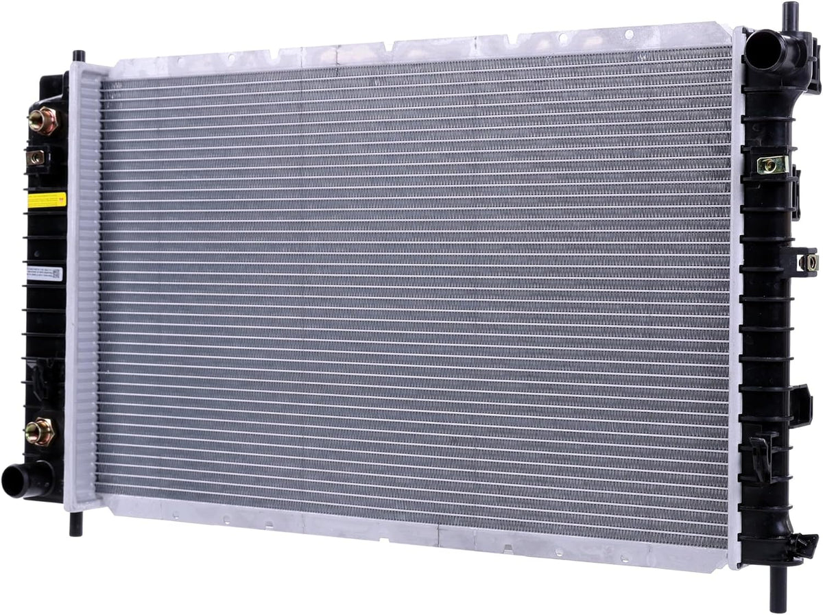 Radiator | Compatible with 04-07 Saturn Vue