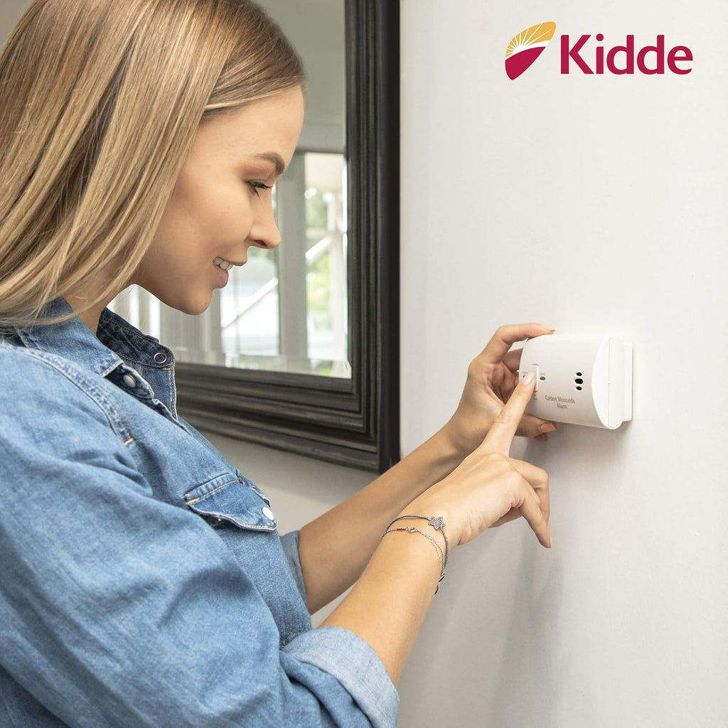 Carbon Monoxide Detector, AA Battery Powered, Portable for Travel or Home, 85 dB Alarm, LED Status Indicators, 3rd