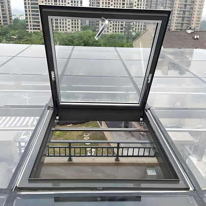 Skylight Roof Window, Sloped Flat Roof Lighting Well for Indoor Attic, Manual Venting Double-Layer Tempered Glass