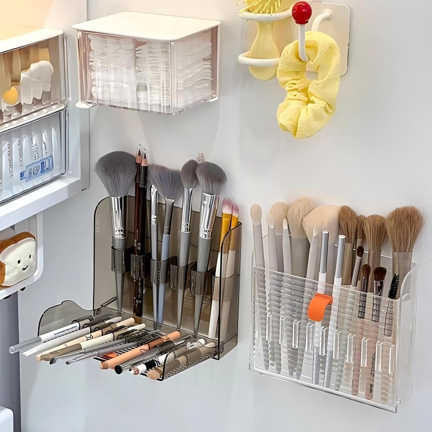 Wall-mounted Makeup Organizers, 16-Slot Eyeliner Lip Liner Organizer Holder, Makeup Organizer for Brush, Makeup