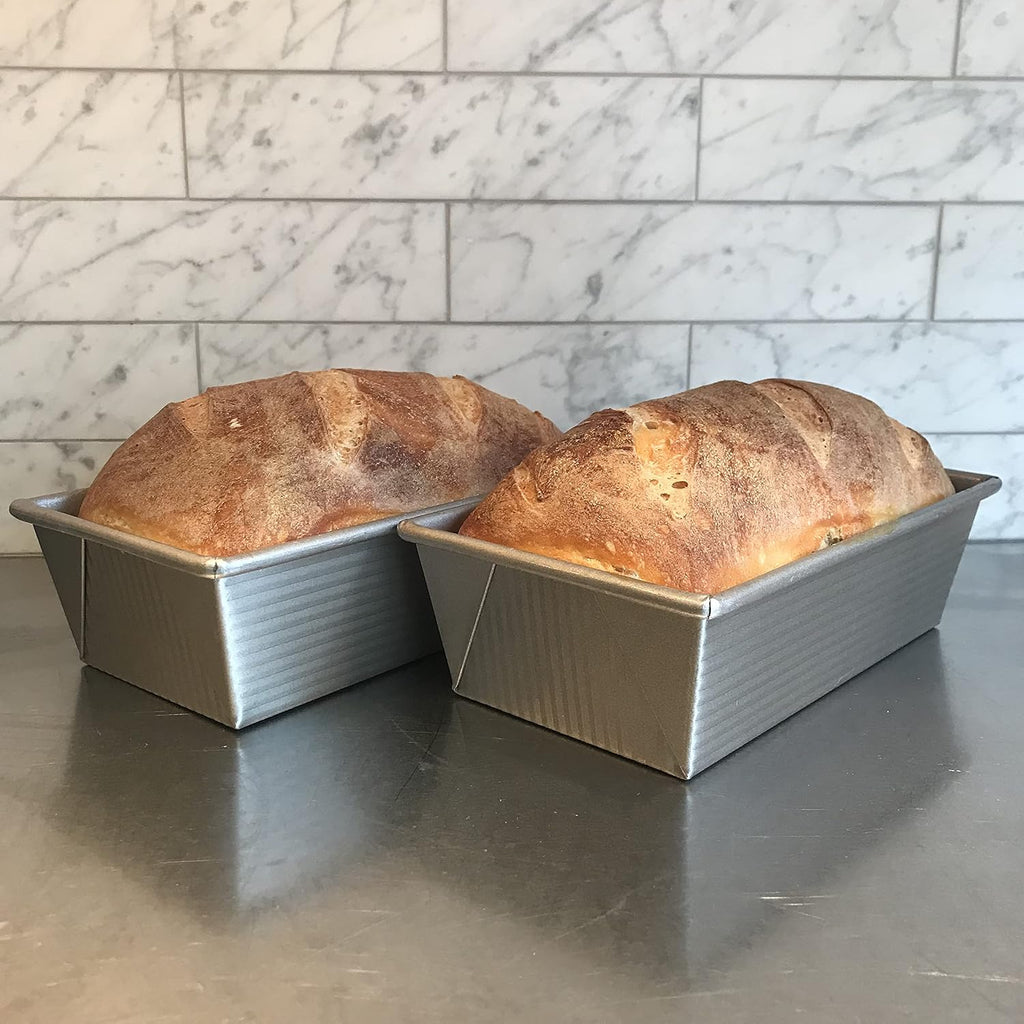 1145LF Bakeware Aluminized Steel 1.25 Lb Loaf Pan, Medium, Silver