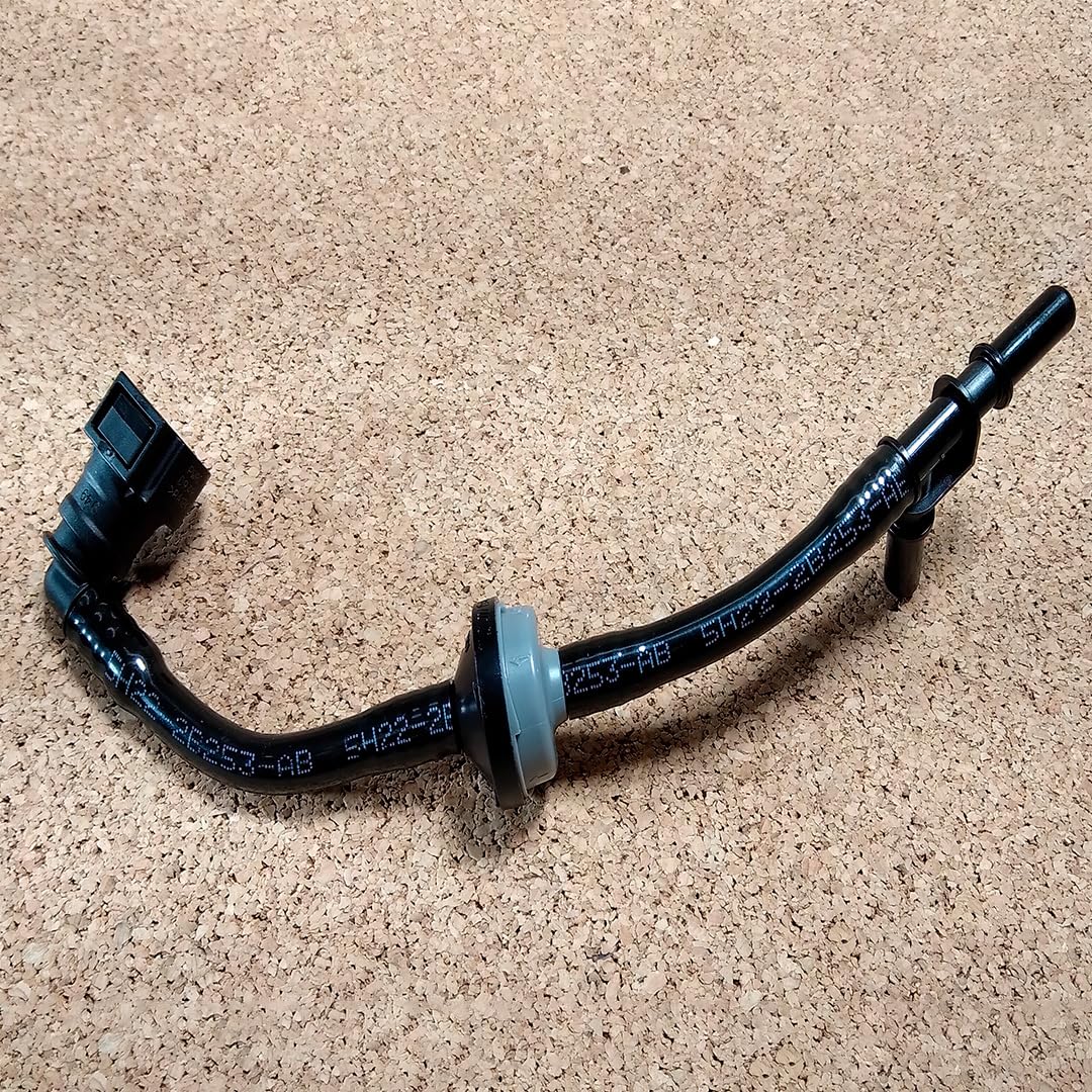 GENUINE VACUUM PUMP TUBE COMPATIBLE WITH LR4 4.0 V6 LR018331