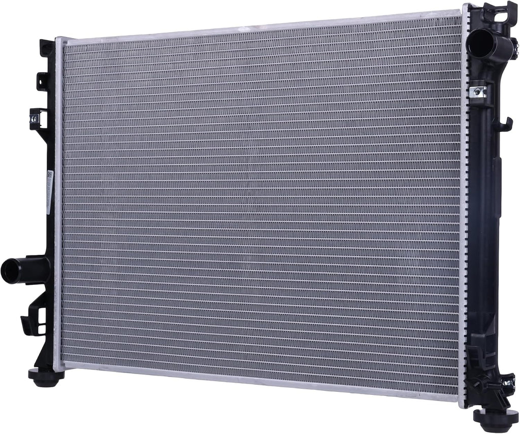 2767 Radiator for Dodge Charger/Magnum 2005-2008, Chrysler 300 2006-2008