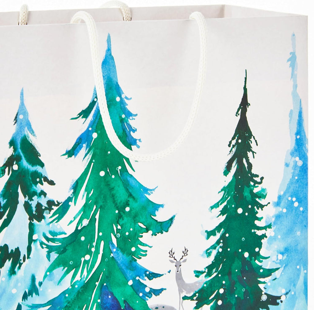 Christmas Gift Bags, Assorted 8-Pack (Wreath, Trees, Snowflakes)