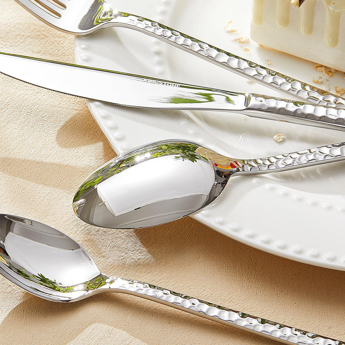 60 Piece Hammered Silverware Set, 18/10 Stainless Steel Flatware Set for 12