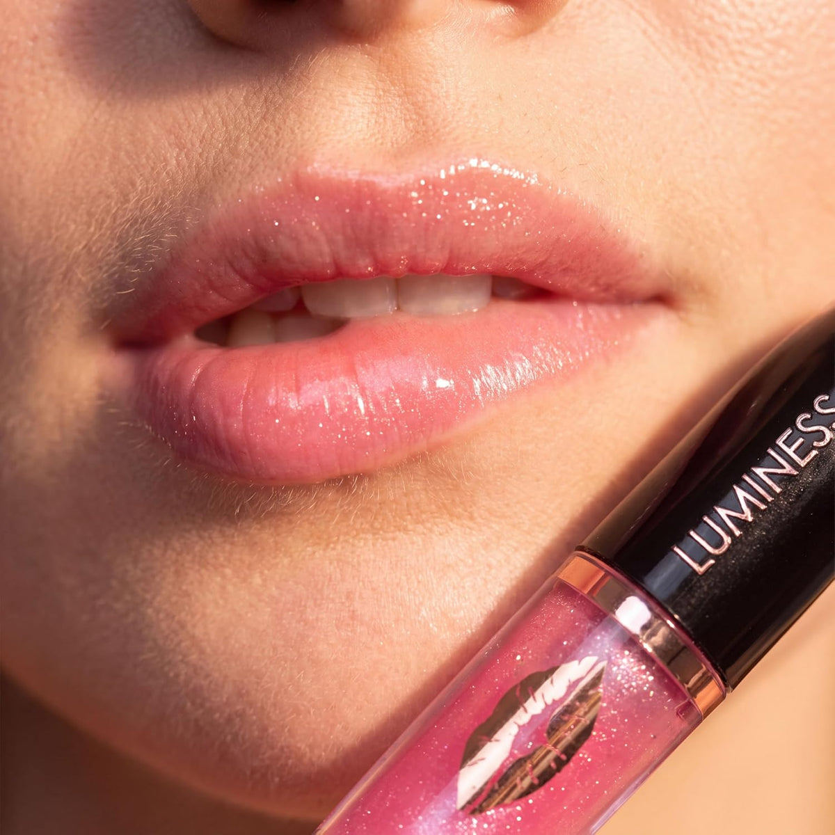 Hot Kiss Gradual GENTLE Lip Gloss Plumper | Hydrating Lip Plumper & Lip Booster for Fuller-Looking Lips, High Shine