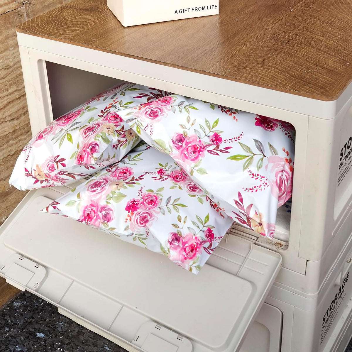 10x13 Boutique Poly Mailers 25 Pack, Floral Design