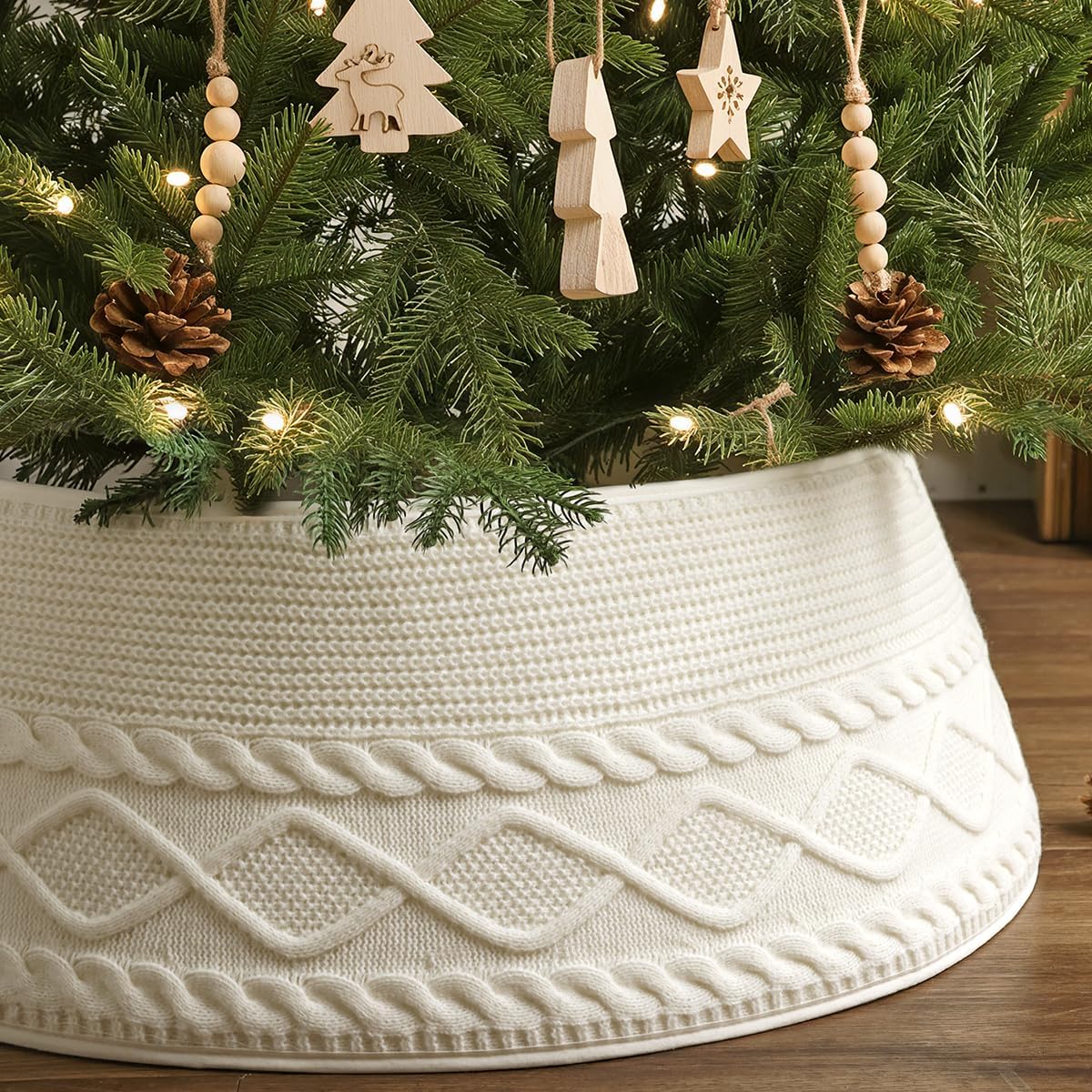Knitted Christmas Tree Collar: Cream Crossed Diamond Edge Chunky Cable Knit Christmas Tree Collars for Artificial