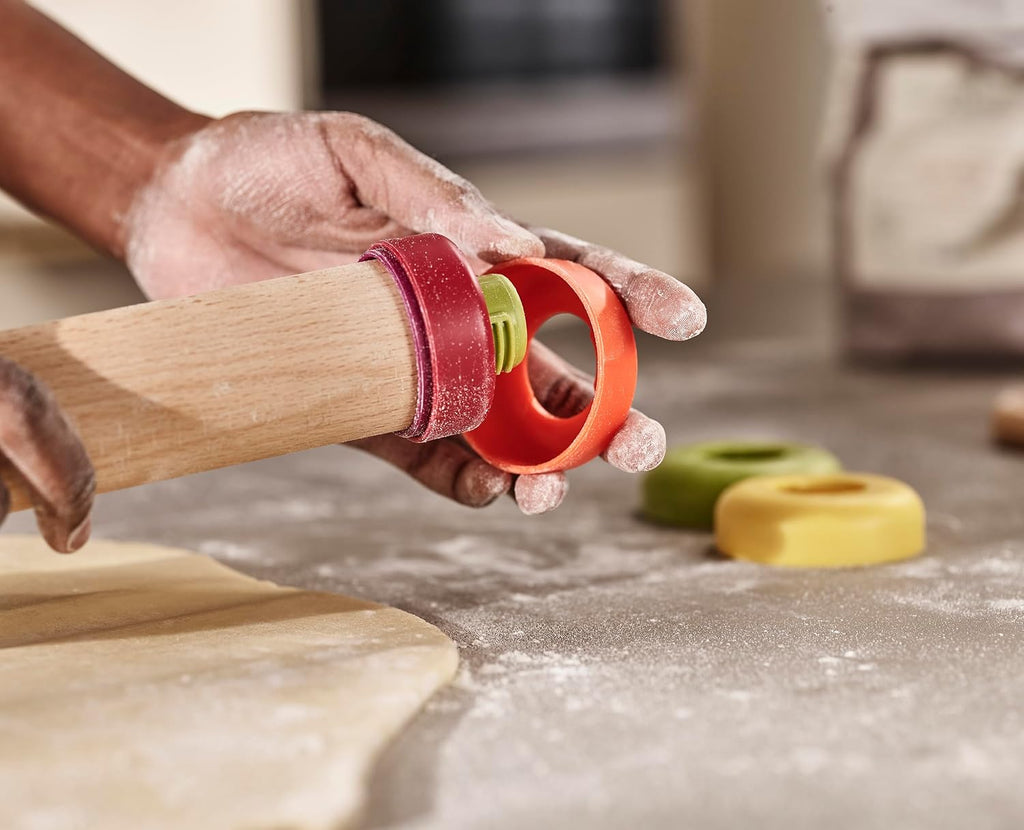 PrecisionPin - Rolling Pin with adjustable pastry thickness, Baking and dough rollers, Beech Wood, Multicolor