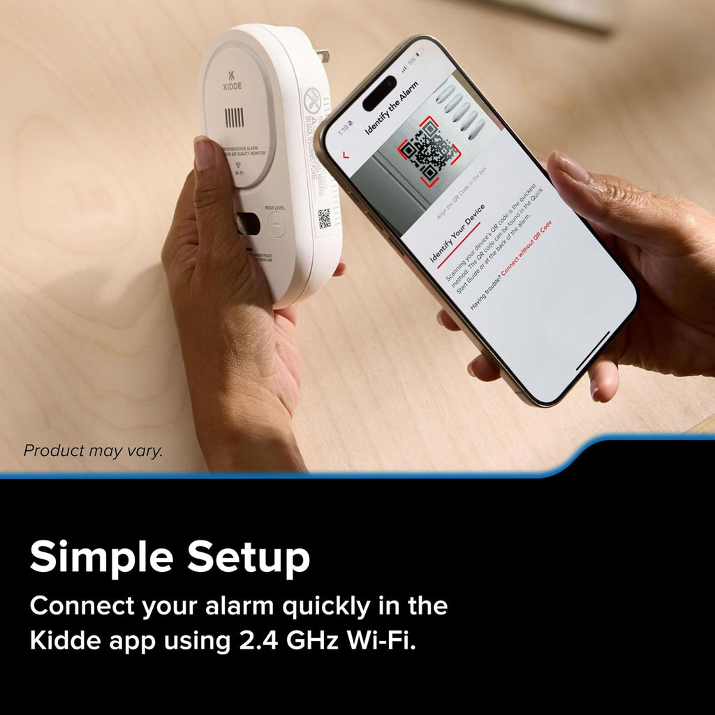 Smart Carbon Monoxide Detector, Plug-in with AA Battery Backup, Real-Time Notifications, 2.4 GHz Wi-Fi Enabled