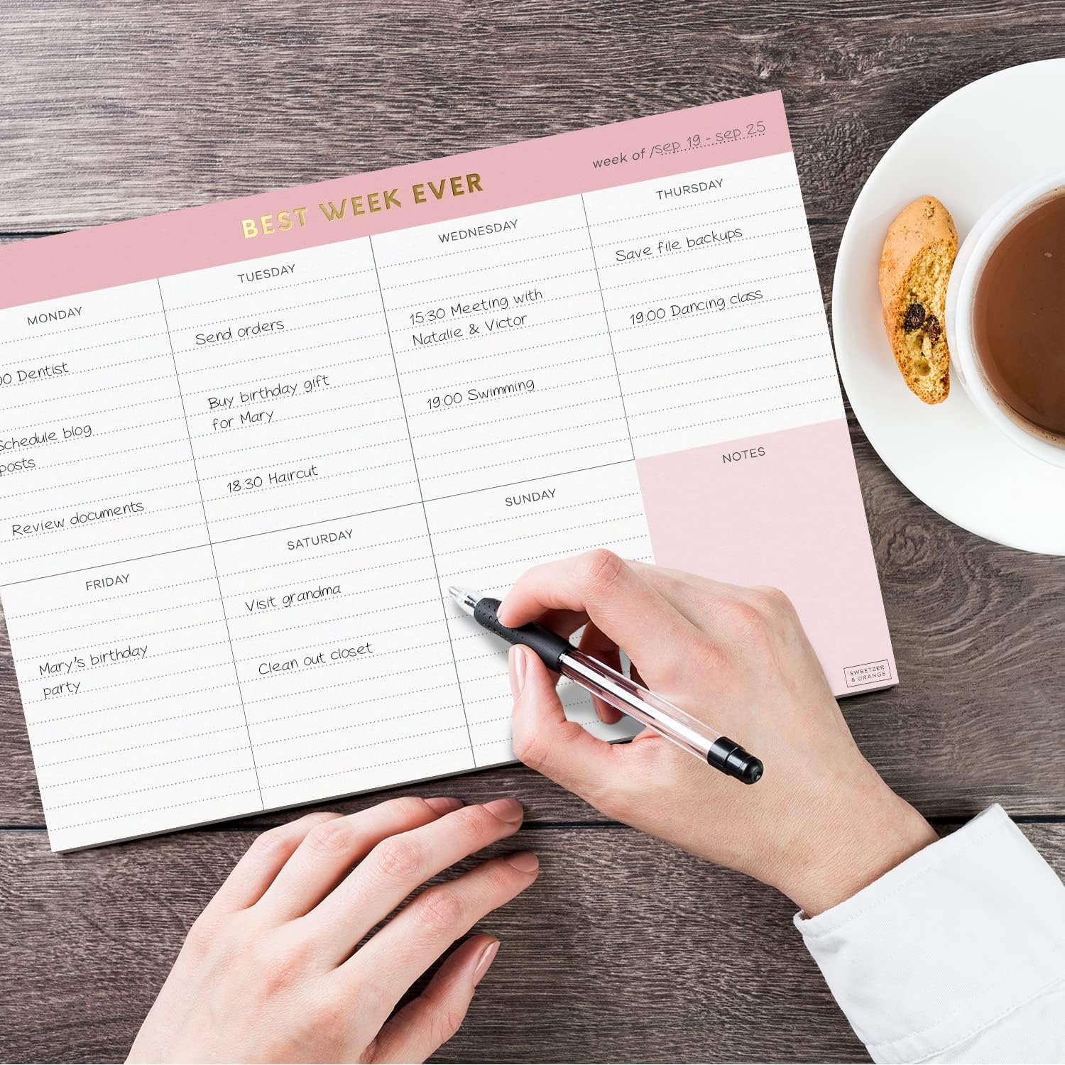 Weekly To Do List Pad. Gold Foil 7 days Planner with Daily Roadmap Agenda Squares. 7x10” Day Workbook 2026 - Student
