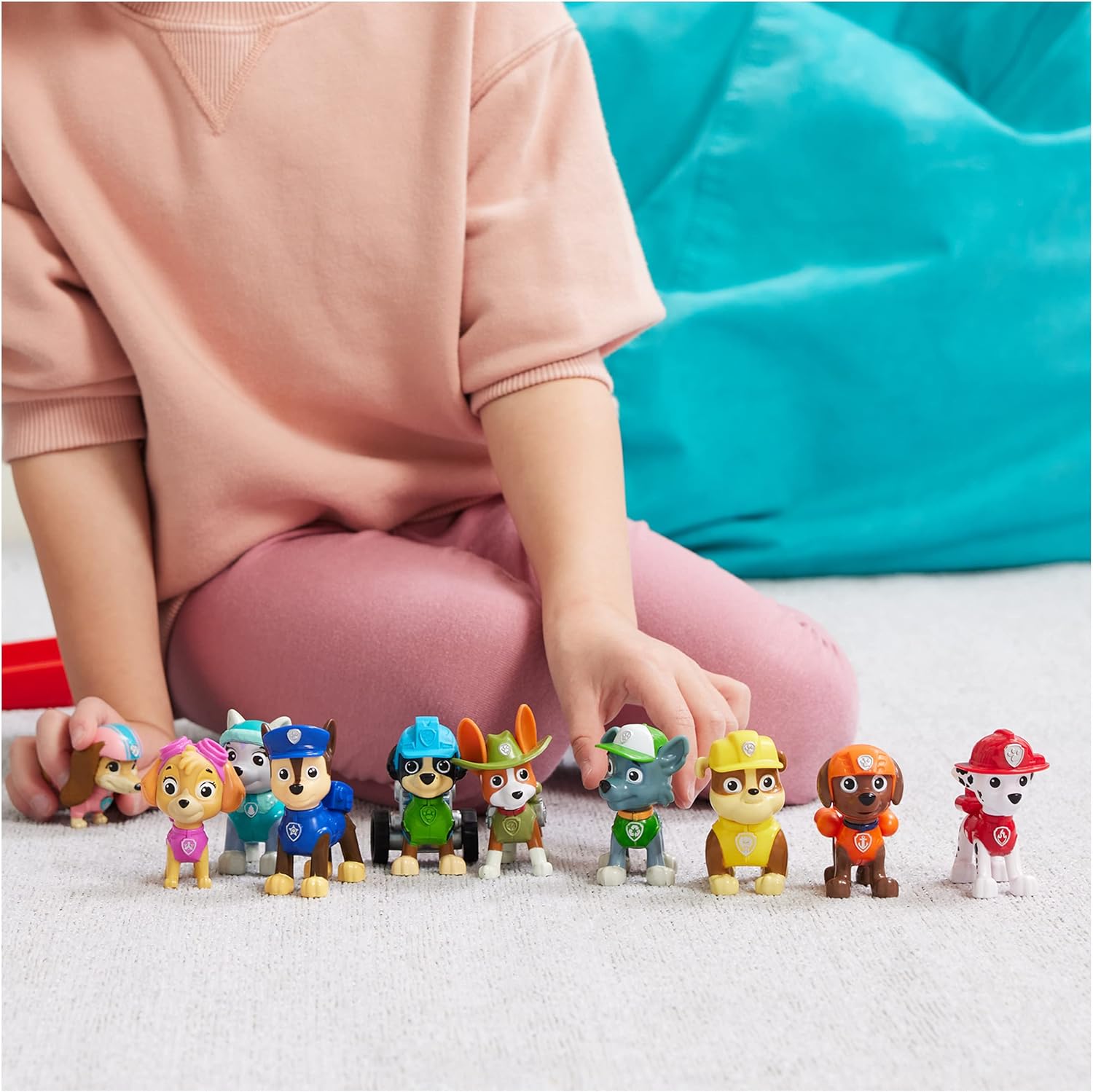 Paw Patrol, 10th Anniversary, All Paws On Deck Toy Figures Gift Pack with 10 Collectible Action Figures, Kids Toys