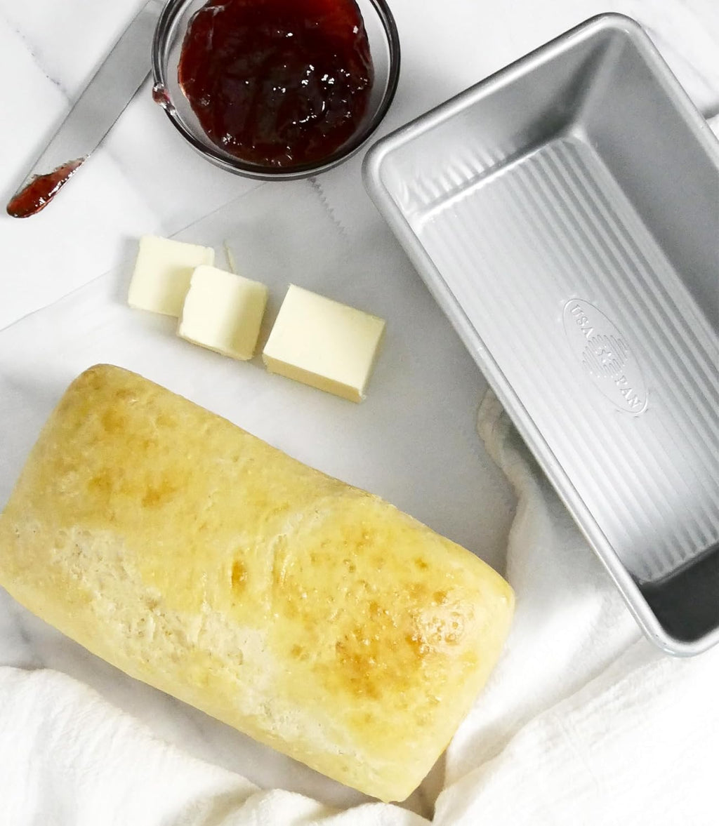 Bakeware Seamless Nonstick Standard Bread Loaf Pan, 8 x 4.5 x 2.75