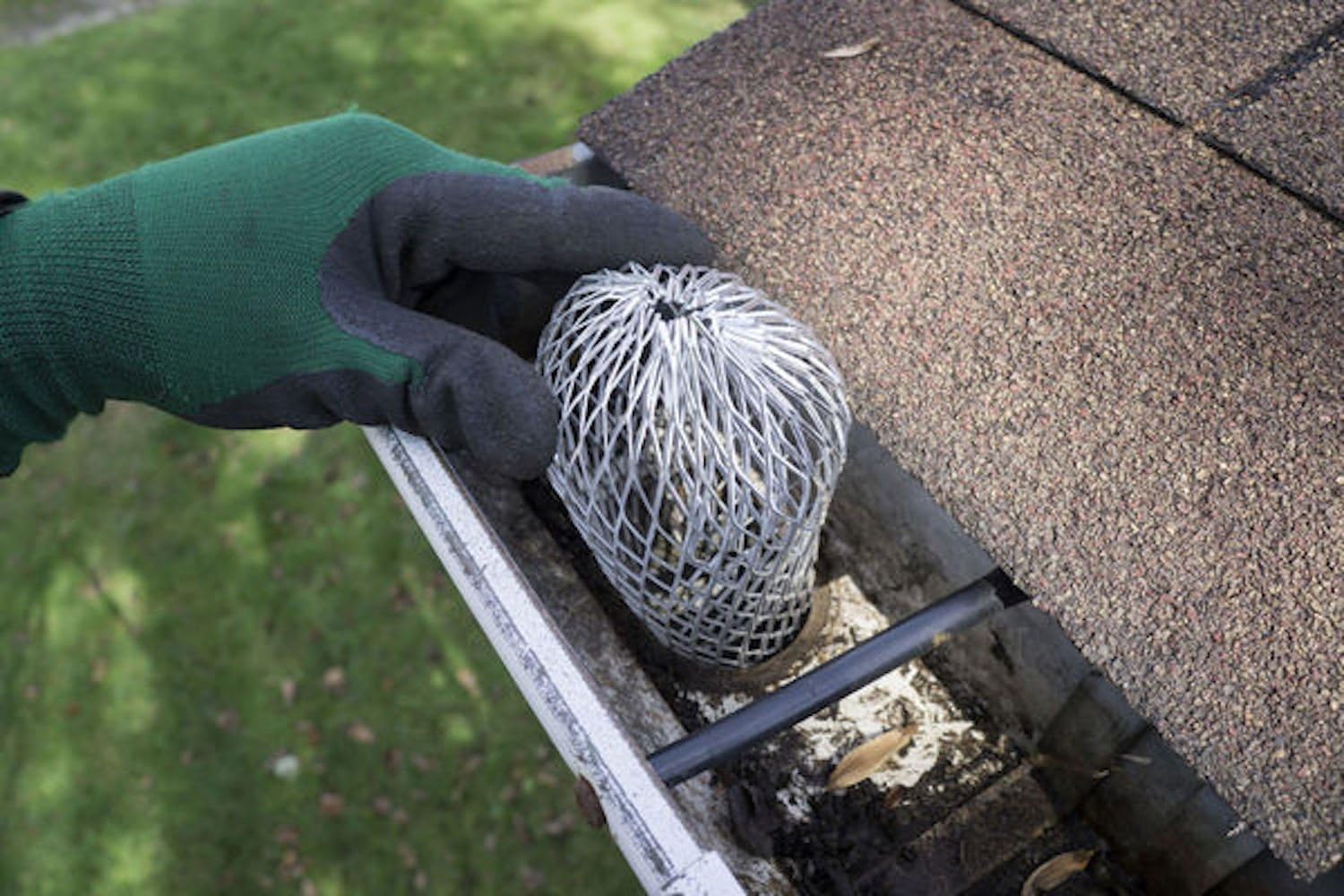 Gutter Guard 3 Inch Expand Aluminum Filter Strainer. Stops Blockage Leaves Debris. Pack of 4. by Massca (Aluminum 3