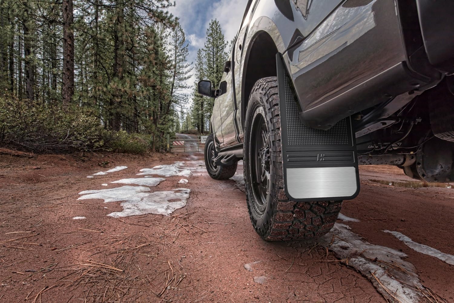 Universal Muddog Mud Flaps | Rubber Rear Mud Flaps - 12" w/o Weight - Black | 55100, 12" X 22" (See Below for Vehicle