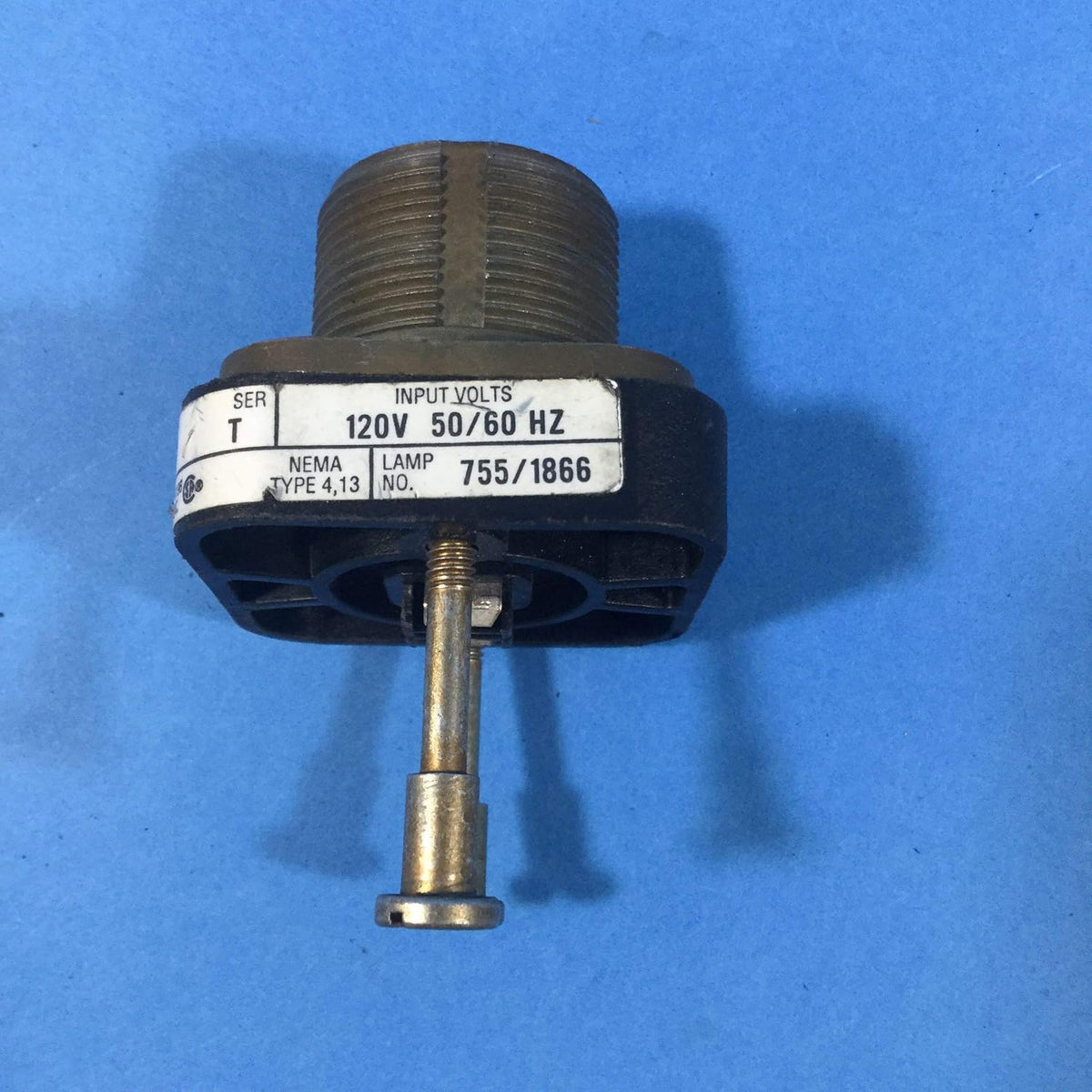ALLEN BRADLEY 800T-P16 Pilot Light, Bulletin 800T/H, 30.5MM PUSHBUTTON, Without Lens, Without Contact Blocks, 120VAC 50/60HZ