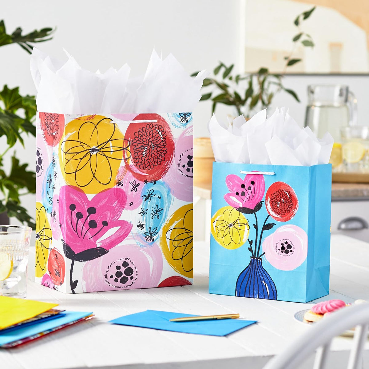 Gift Bag Assortment, 8-Pack (Flowers, Blue, Red, Yellow, Pink)