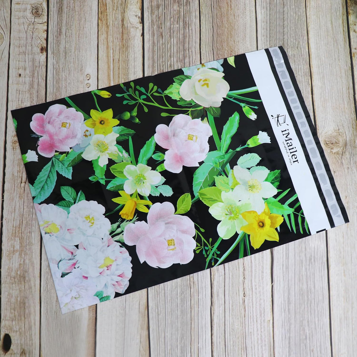 100 Count - 14.5" x 19" Poly Mailer Mailing Black Flower Envelope