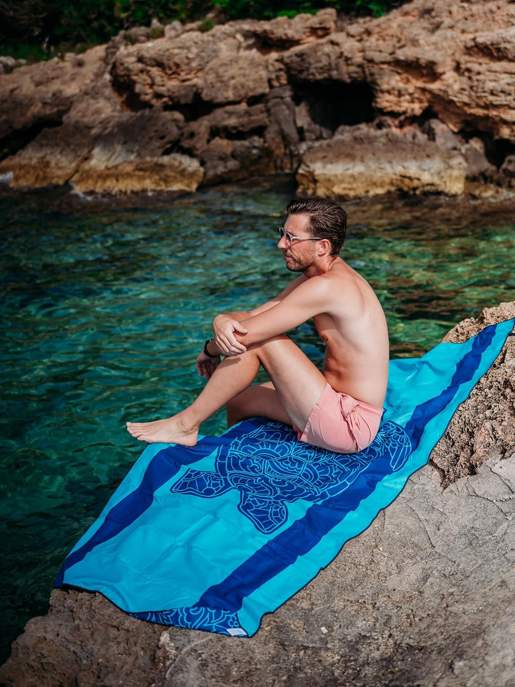 Quick Dry Beach Towel, Ultra Absorbent Microfiber Travel Towel, Lightweight & Compact for Beach, Swimming, Camping