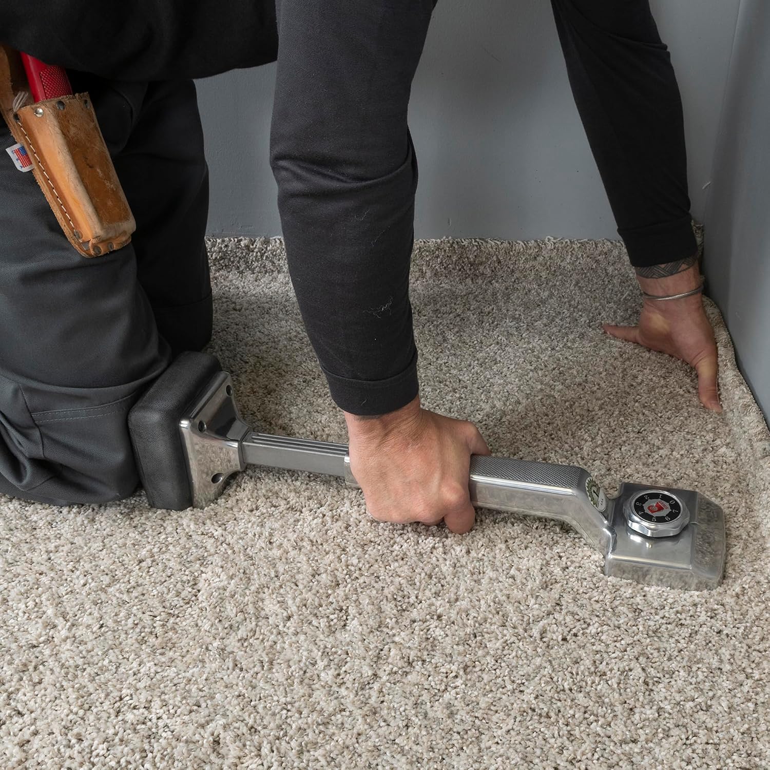 Deluxe Carpet Knee Kicker with Adjustable Length from 17" to 21"
