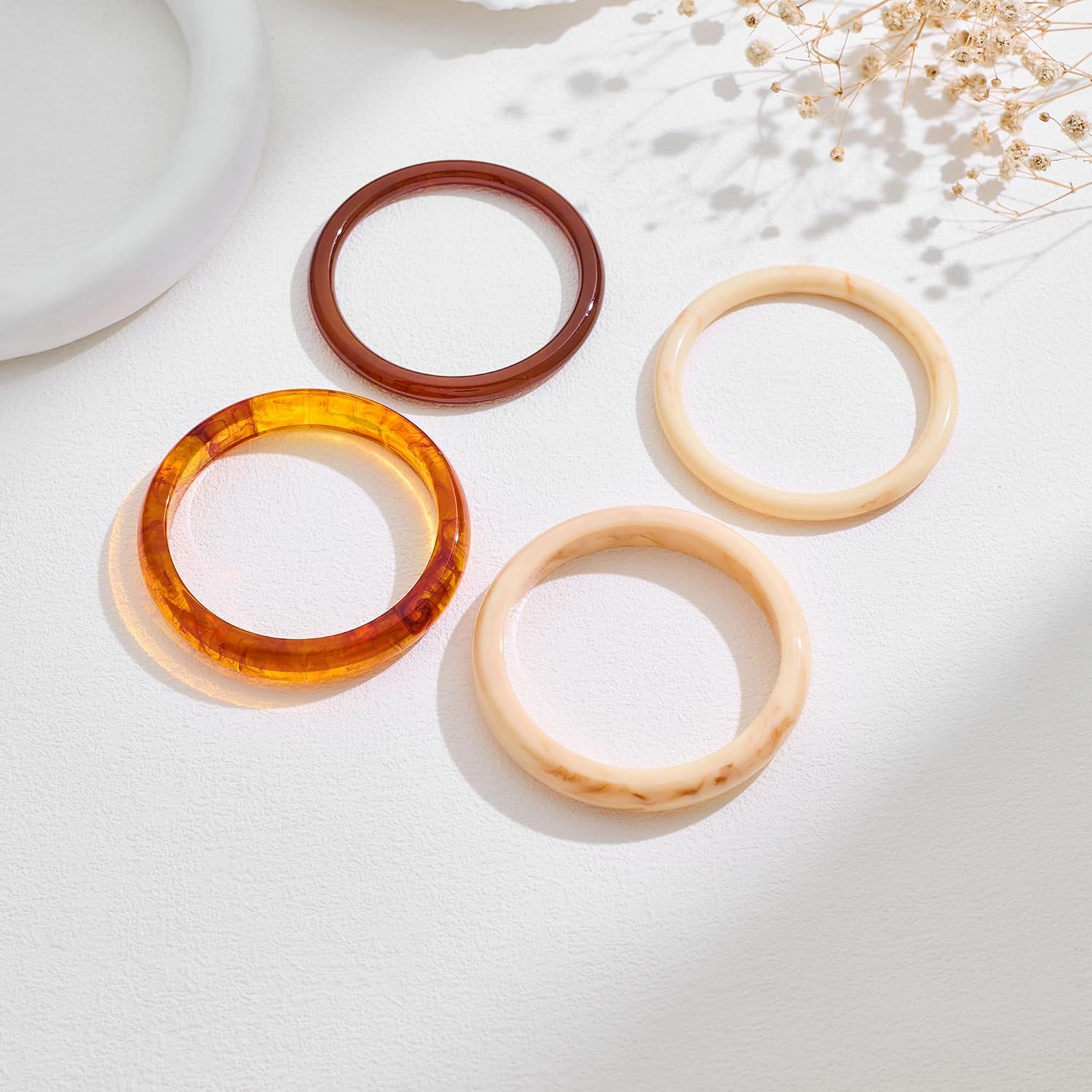 4Pcs Resin Acrylic Bangle Bracelets Set for Women Stackable White Brown Acetate Resin Bangles Geometric Chunky