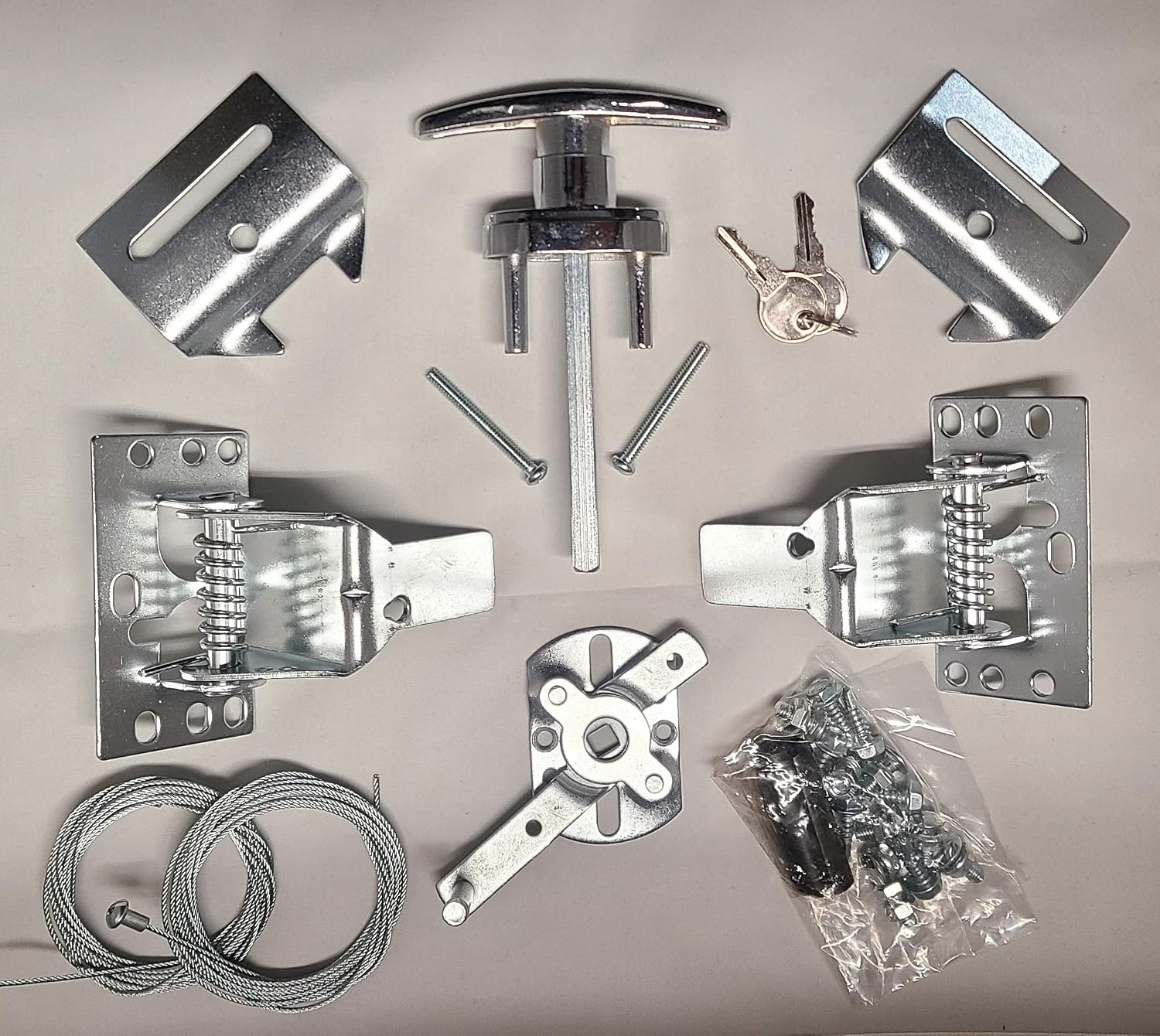 Universal Garage Door Lock Kit with Spring Latch and Keyed Handle
