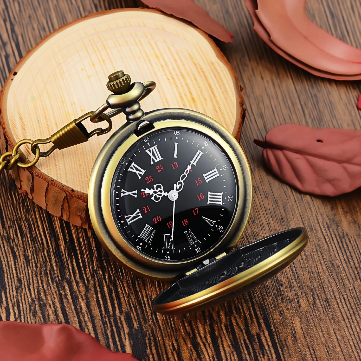 Vintage Pocket Watch Roman Numerals Scale Quartz Pocket Watches with Chain Christmas Graduation Birthday Gifts