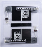 Trains - Scenery Accessories - ROAD CROSSING - HO Scale