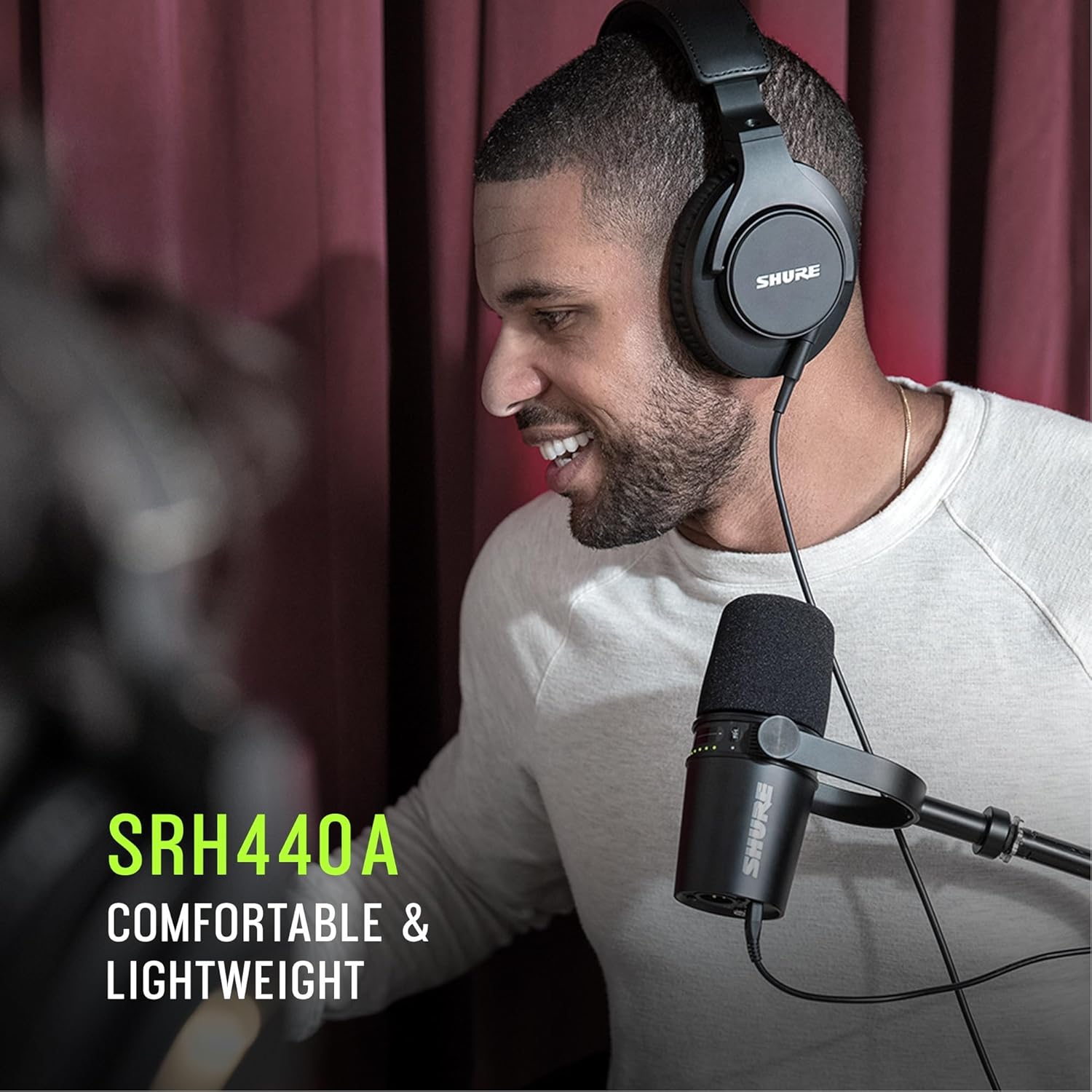 SRH440A Over-Ear Wired Studio Headphones for Recording | Studio-grade closed-back headphones with enhanced frequency
