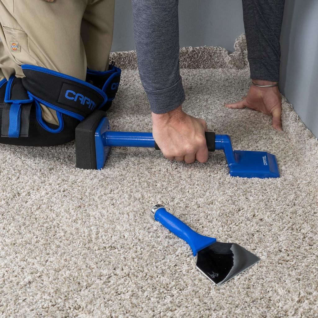 Compact Knee Kicker