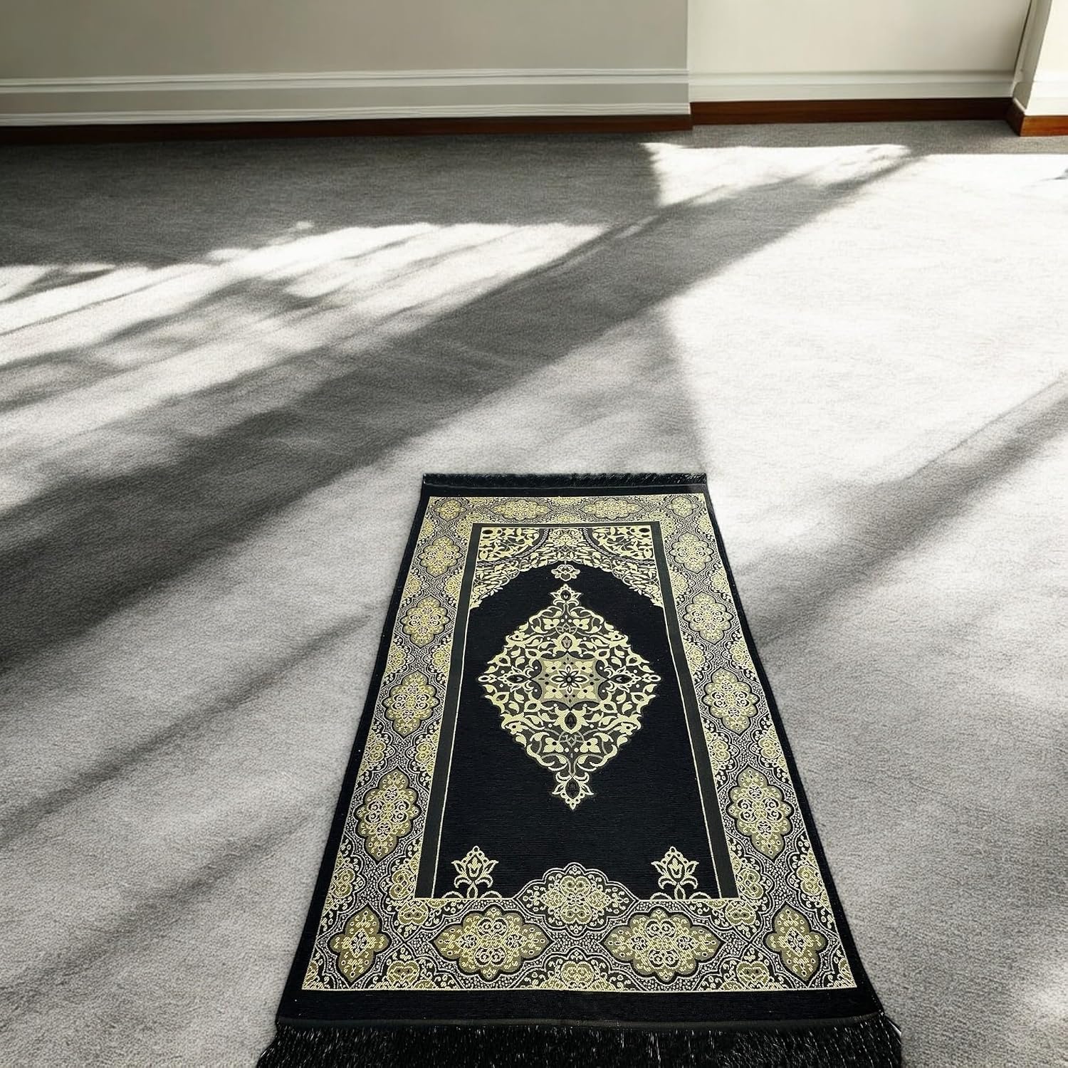 Muslim Prayer Rug, Islamic Gift Set, Velvet Full Arabic Quran, Elegant Kaaba Design Box, Ayat El Kursi Table Top