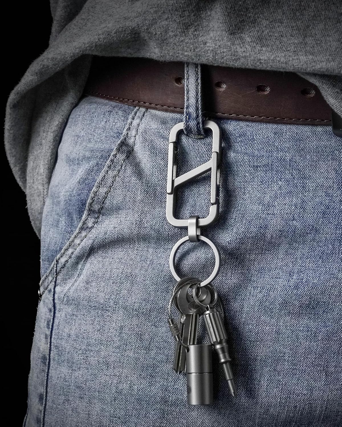 Titanium Double‑Ended Quick Release Keychain, Lightweight Carabiner Key Holder & EDC Key Clip Anti-Loss Accessory