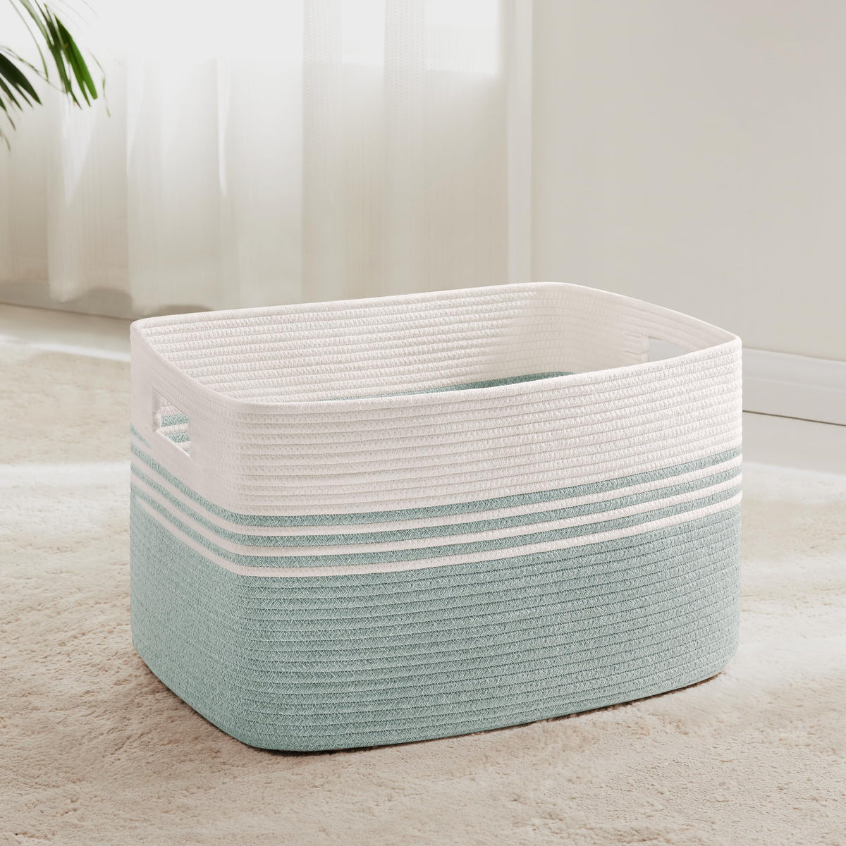 60L Woven Laundry Basket Hamper with Handles, Green