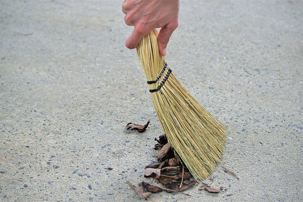 Corn Whisk Broom, 12-Inch