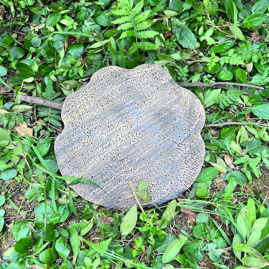 Garden Stepping Stone, Paw of Dog Cat Pet Memorial Stones, Loss of Pet Gift - 7.5" L x 7.5" W x 0.6" D