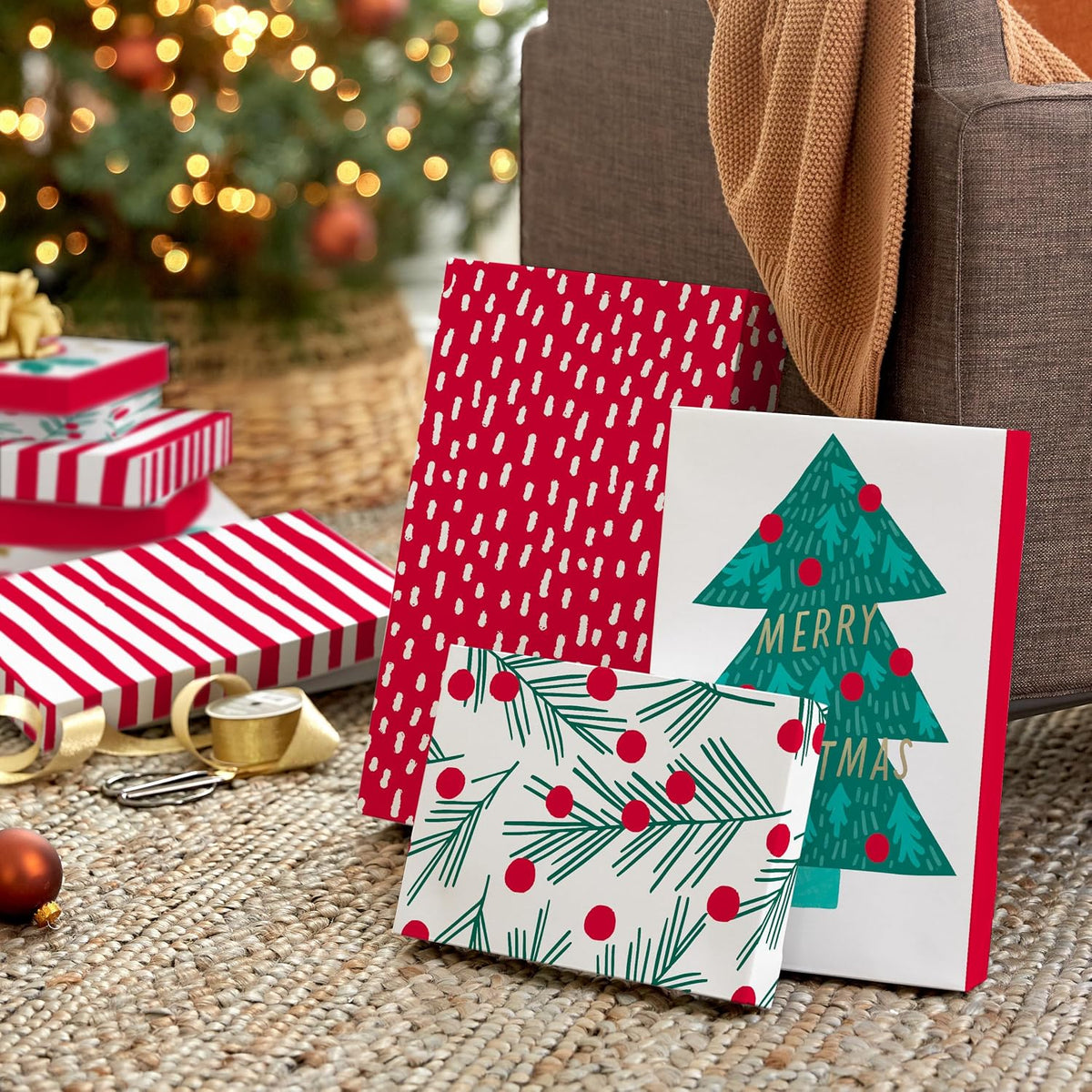 Christmas Gift Boxes with Lids, Assorted 10-Pack (Red and White)