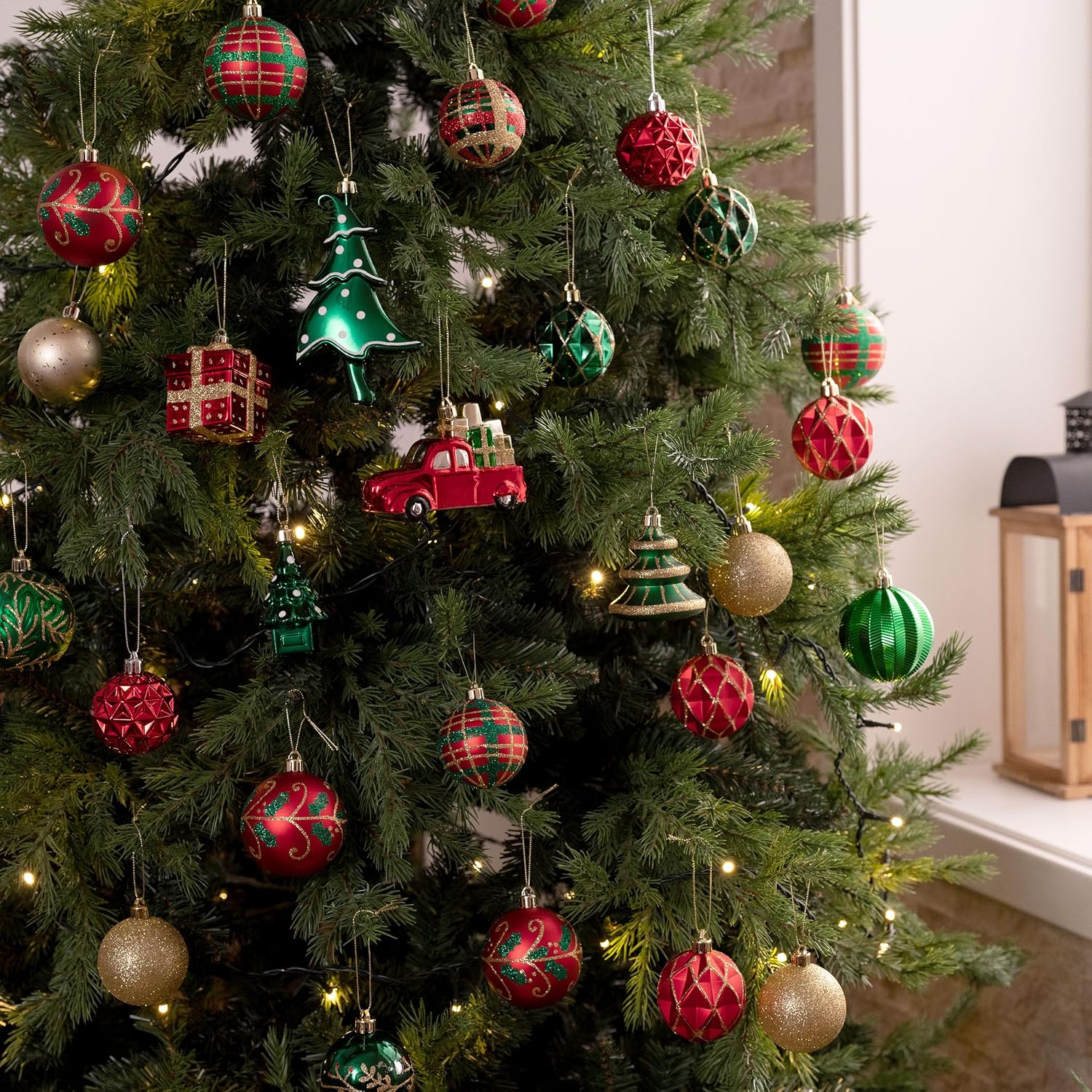 Christmas Tree Ornaments Set, 155ct Red Green and Gold Shatterproof Christmas Tree Decorations Bulk, Traditional