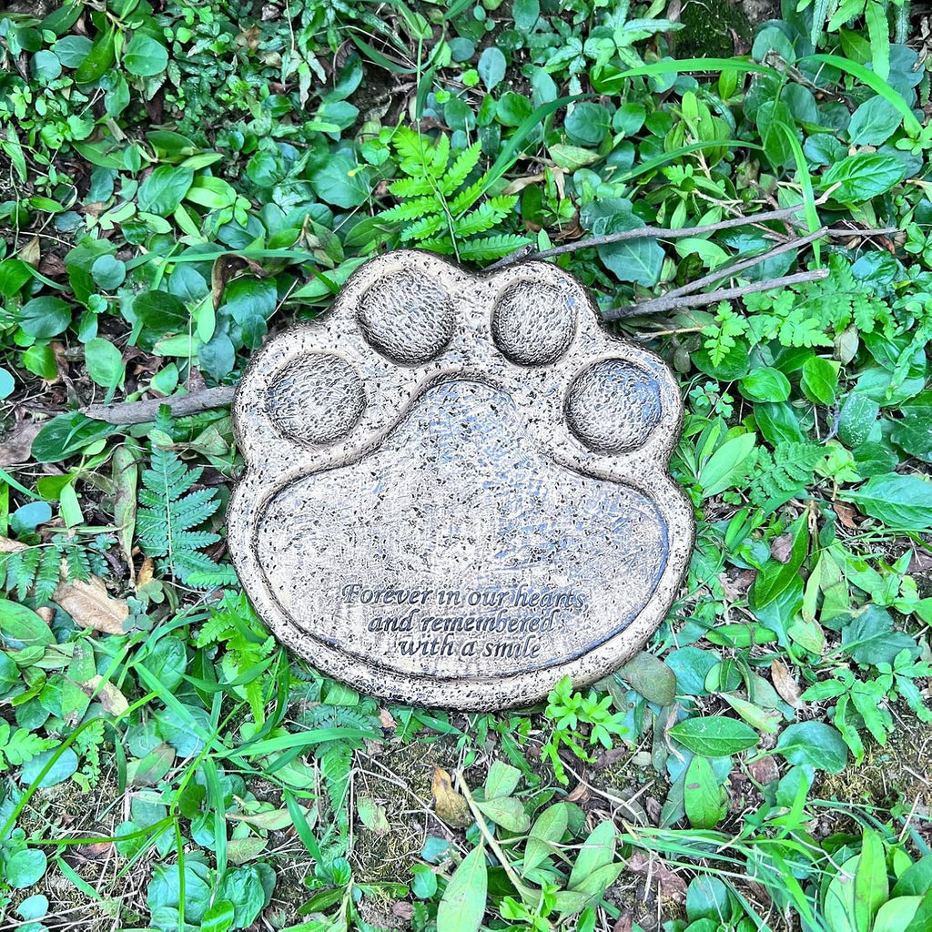 Garden Stepping Stone, Paw of Dog Cat Pet Memorial Stones, Loss of Pet Gift - 7.5" L x 7.5" W x 0.6" D