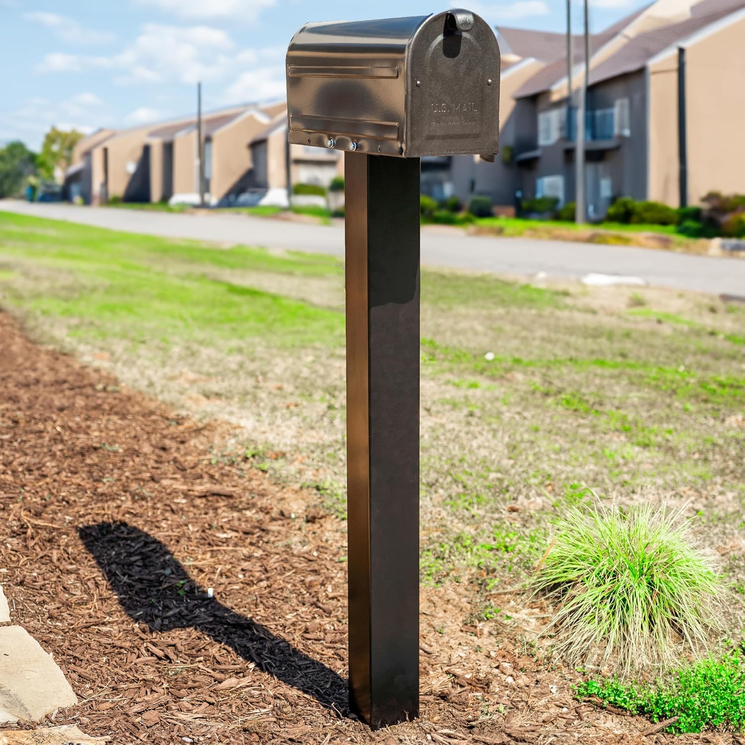 Mailbox Post and Mount | Galvanized Powder-Coated Steel Post and Universal Mounting Plate for Mailbox | Black