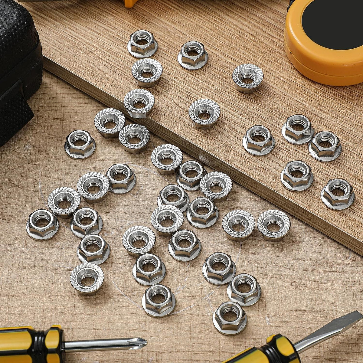 100 Pcs 1/4-20 Flange Nuts, 1/4-20 Serrated Hex Flange Lock Nuts