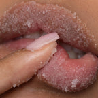 Natural Lip Scrub, Moisturizing Sugar Scrub for Dry Lips, Lip Scrubber Exfoliator with Essential Oils Smooths and