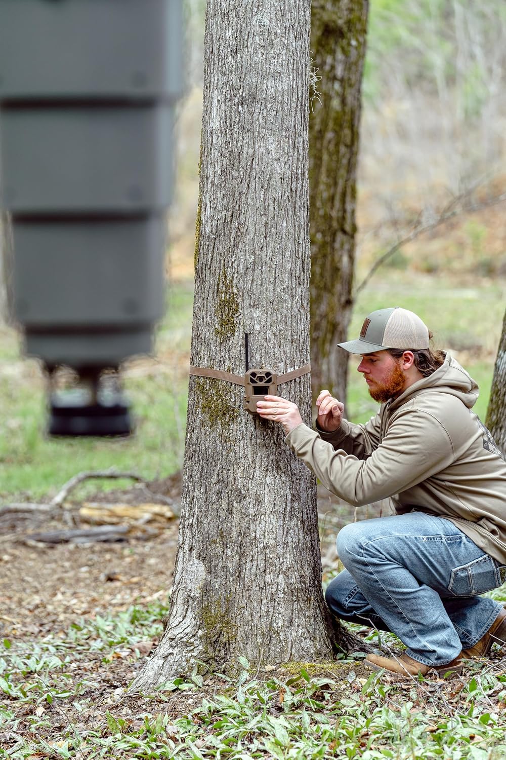 All-in-One Hanging Deer Feeder - 30 Lb, Bluetooth App