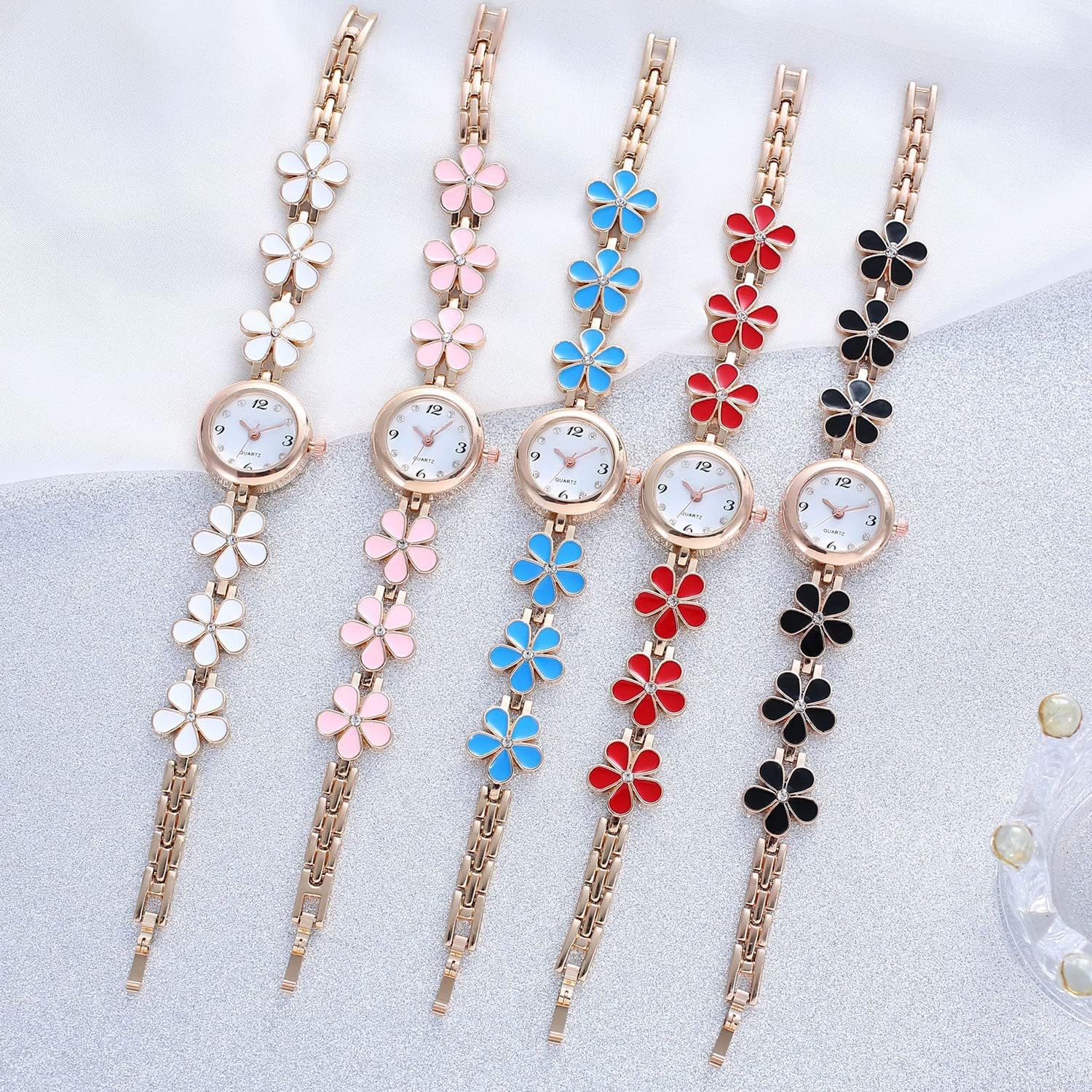 Women's Bracelet Watch Fashion Item Waterproof Quartz Flower Shaped Watch