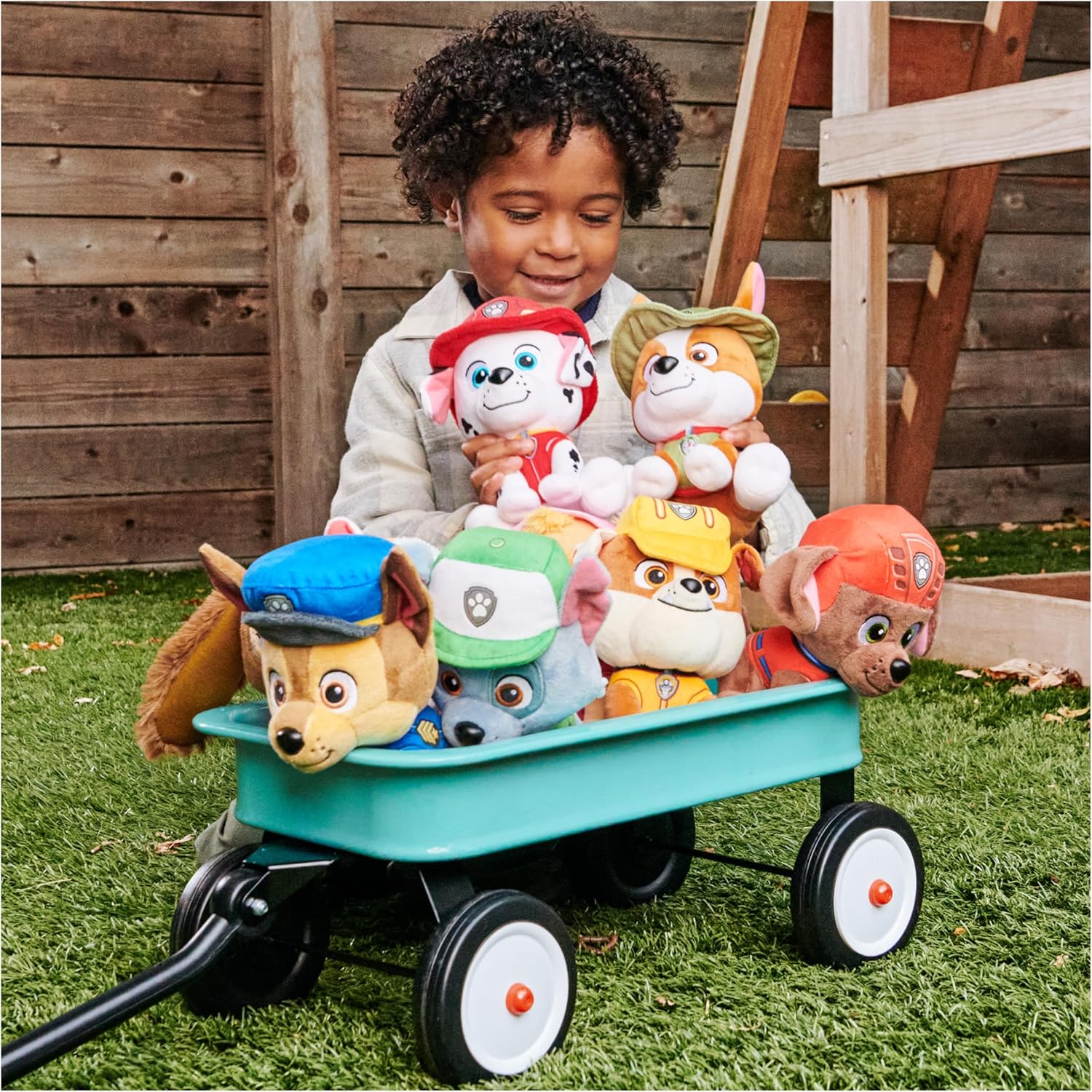 GUND Official PAW Patrol Skye in Signature Aviator Pilot Uniform Plush Toy, Stuffed Animal for Ages 1 and Up, 6"
